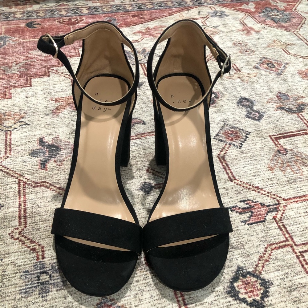 Black heeled Sandals